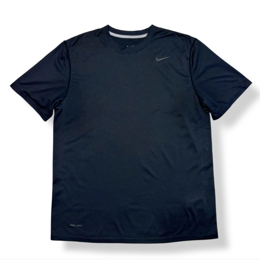 NIKE Dri-Fit Crew Neck Shirt Sleeve Shirt Grey & Black Stripe